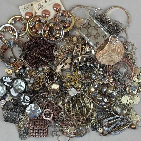 Craft Jewelry Lot - 4.75 lbs Mixed Tone Metal Necklaces Bracelets Earrings - Picture 1 of 12